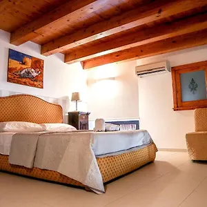 Mega House Apartment